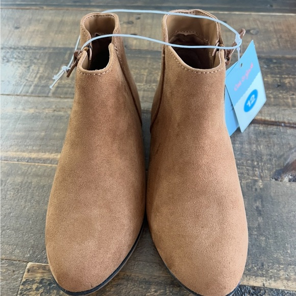 Cat & Jack Penelope Boots size 12 new - Picture 1 of 7